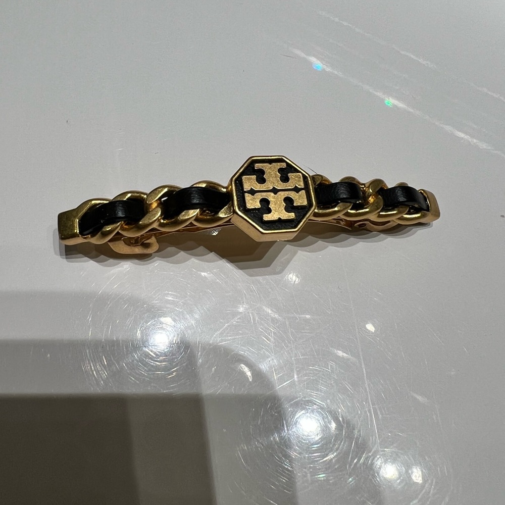 Tory Burch hair clip excellent condition